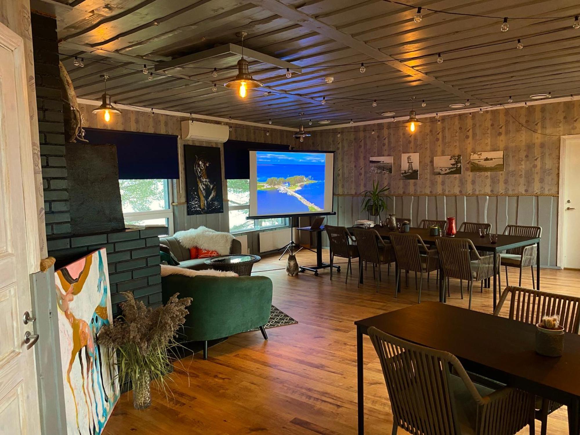 Vergi Sadam & Restoran Wirkes' Ngoại thất bức ảnh
