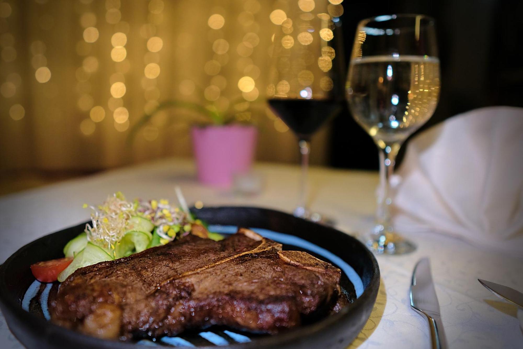 Vergi Sadam & Restoran Wirkes' Ngoại thất bức ảnh